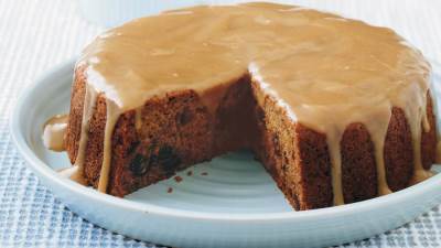طريقة عمل الكيك بحشوة الشوكولاتة والكراميل