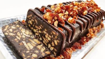 طريقة عمل كيكة بحشوة بسكوت الشوكولاتة