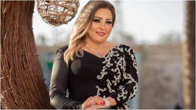 الفنانة نهال عنبر تطالب بمنع التدخين فى الدراما