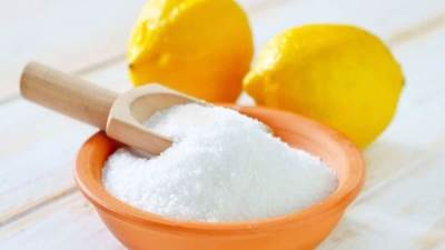 هل حمض الليمون مضر بالصحة؟