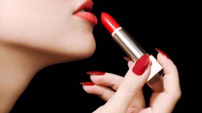 ألوان أحمر الشفاه لهذا الخريف تعرفي عليها