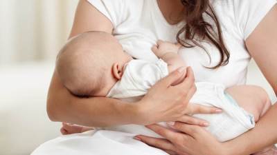 هل تعلمي أن الرضاعة الطبيعية تحمى الأمهات من الخرف عند التقدم فى العمر؟