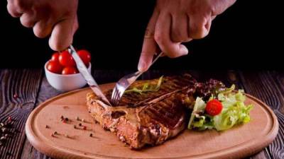 طبيب يكشف أهميه اللحوم لقوة الرجل الجنسية