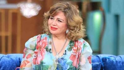 بعد المطالبة بوقف "المومس الفاضلة" .. إلهام شاهين ترد بحزم