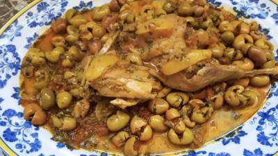 طريقة تحضير الدجاج بالزيتون