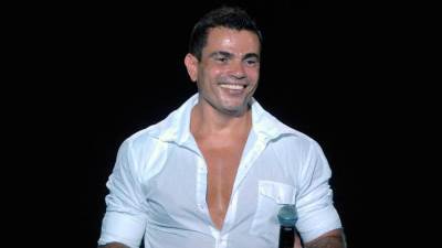 بالفيديو .. عمرو دياب يتألق بمهرجان "ميدل بيست"