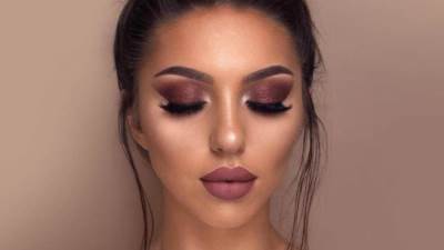 للفتاه الكسولة .. مجموعة ظل العيون الكريمي رائعة