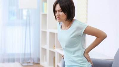 أنتبه .. آلام الظهر يمكن أن تكون أعراض أوميكرون