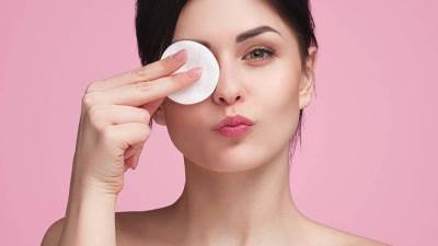 وصفات طبيعية لإزالة المكياج .. سهلة وآمنة على البشرة