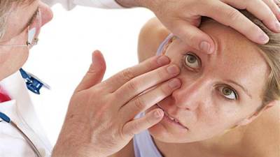 أسباب واعراض ازدواج الرؤية .. تعرفي عليها