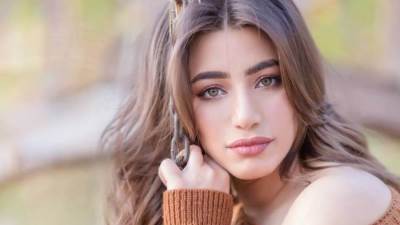 هايدي موسى تتألق بجمبسوت يظهر رشاقتها في حفلها بموسم الرياض