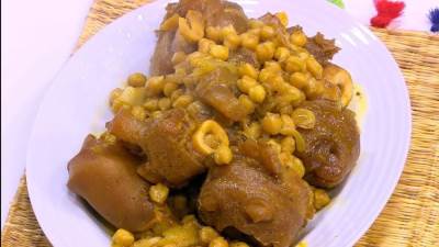 طريقة عمل طاجن كوارع بالحمص