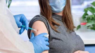 دراسة: أوميكرون لا يسبب مرضًا شديدًا حتى لغير الحاصلين على اللقاح