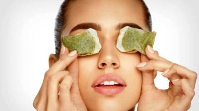 فوائد لأكياس الشاي المستعملة للوجه والشعر.. ما هي؟