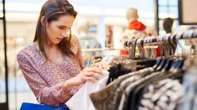 دراسة: موسيقى المحلات تجعل الزبائن يشترون بضائع أكثر 