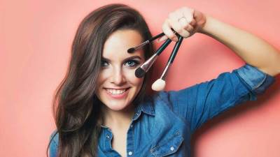 إزاى تختارى "الميكب آرتيست" المناسبة ليوم زفافك؟