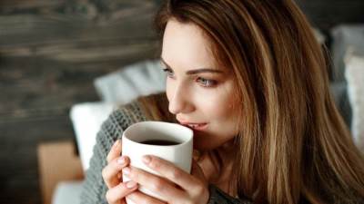 هل تناول القهوة فى الصباح يقتل البكتيريا المفيدة بالأمعاء؟