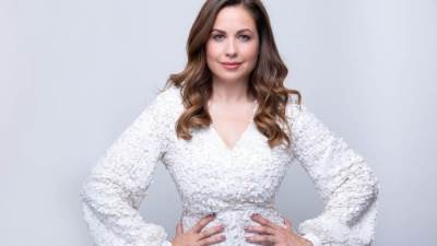 بالفيديو.. ريا أبي راشد تستعرض ملامحها الرقيقة عبر انستجرام 