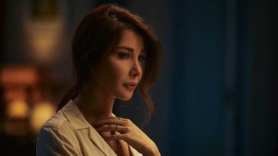 نانسي عجرم تتألق بإطلالة مسائية جذابة من أبو ظبي