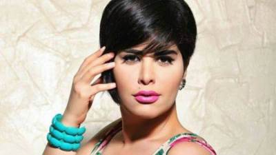 شمس الكويتية تتألق بإطلالة أنيقة وجذابة