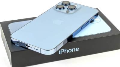 شخصيتك من لون موبايلك