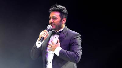 أبطال فيلم "بحبك" يحتفلون بعرضه