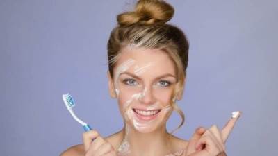 كوارث تجميلية خاطئة تطبّقها الكثيرات.. لا تفعليها أبدًأ