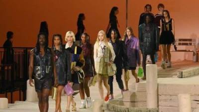 مجموعة أزياء Coach لربيع وصيف 2023