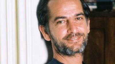 وفاة الفنّان المصري هشام سليم