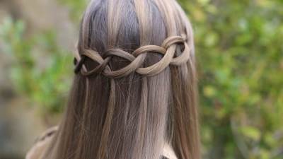 نصائح للحفاظ على ثبات تسريحة الشعر المنسدل والناعم في فصل الخريف