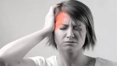 تخلصي من آلام الصداع النصفي المزعجة بهذه الأطعمة