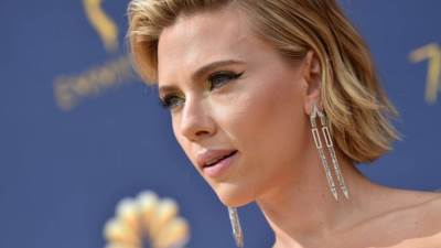 كيف تعتني سكارليت جوهانسن بجمالها؟ تعرفي على طريقتها