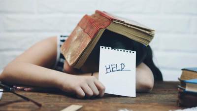 علامات وأسباب ضعف ذكاء طفلك.. وكيف تتصرفين؟