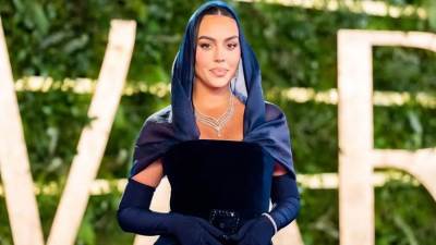 جورجينا رودريغيز تشكّل حالة استثنائية منذ انتقالها إلى السعودية