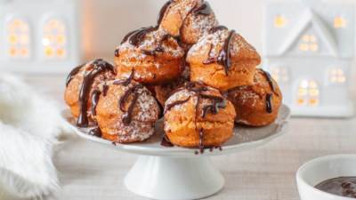 طريقة عمل كرات الدوناتس المحشية بالشوكولاتة