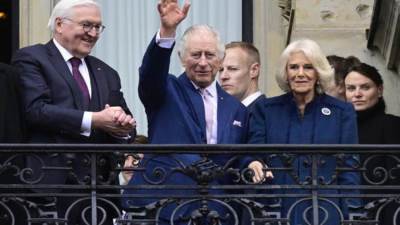 كاميلا باركر.. تودع رسمياً لقب الملكة القرينة