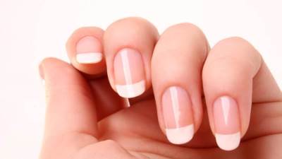 أظافرك تكشف أسراراً كثيرة عن صحتك.. تعرفي عليها