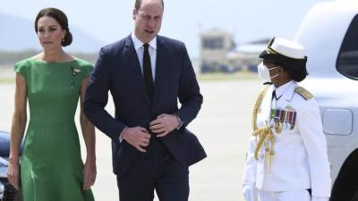 الأمير وليام وكيت ميدلتون في الأردن لحضور زفاف الأمير الحسين ورجوة