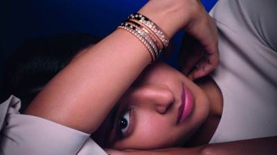 اكتشفي مجموعة Bee My Love الجديدة من Chaumet.. تمتّعي بالسحر والجرأة معاً