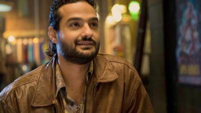 "مش عارف أعيش بعد أمي".. وفاة الفنان أحمد قنديل عن 36 عاما