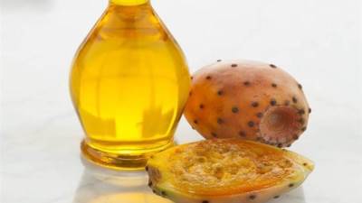 فوائد زيت التين الشوكي للبشرة