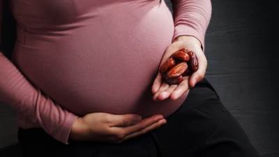 فوائد التمر لتسهيل الولادة.. معلومات لم تسمعي عنها من قبل!