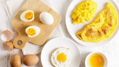 توصيات الأطباء بشأن تناول البيض والحدّ الأقصى المسموح به