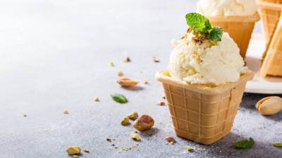  طريقة عمل آيس كريم الفانيليا بكل سهولة