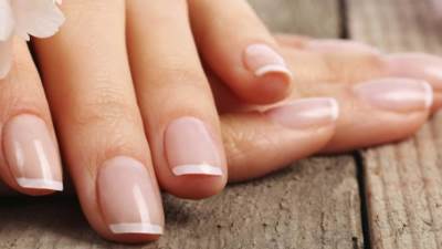 نصائح سهلة لحماية أظافرك من التكسّر
