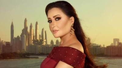 لطيفة التونسية توبّخ أفيخاي أدرعي: "أنتم عميان"!