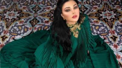 هيفا وهبي تعلن عن جديدها على متن الطائرة