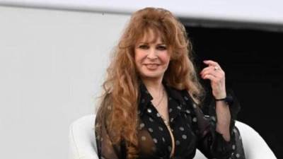 زغرودة نيللي في احتفالها بعيد ميلادها.. فيديو