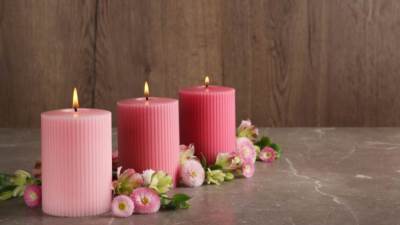 الشموع المعطرة.. رائحتها الزكية مضرة بالصحة.. تجنبيها