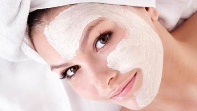 جربي ماسك الارز المطحون للتخلص من التجاعيد